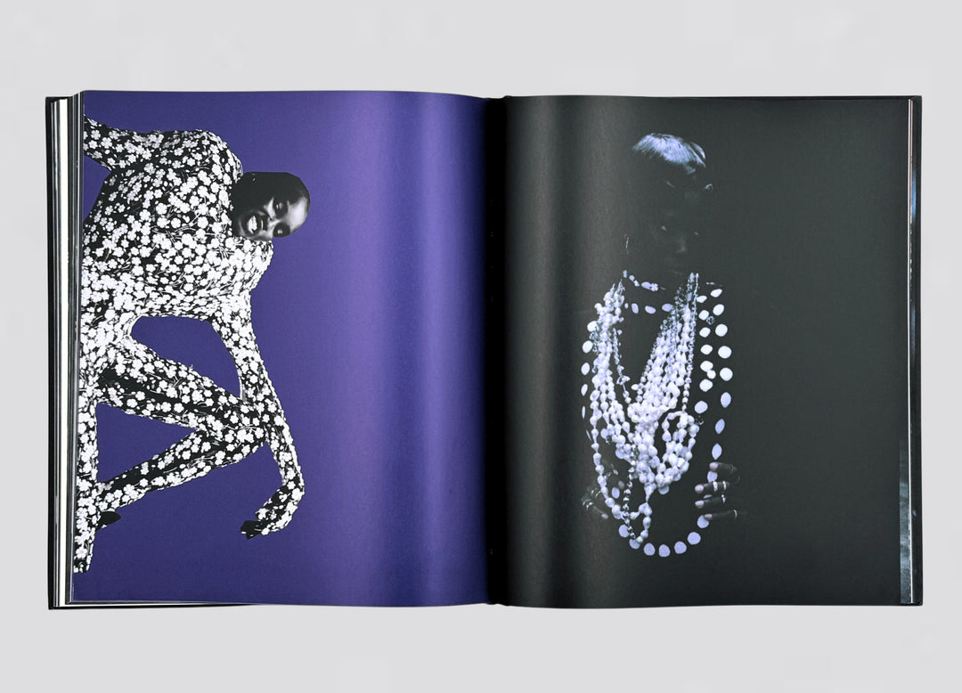 Gabriel Moses – Regina, book published by Prestel.