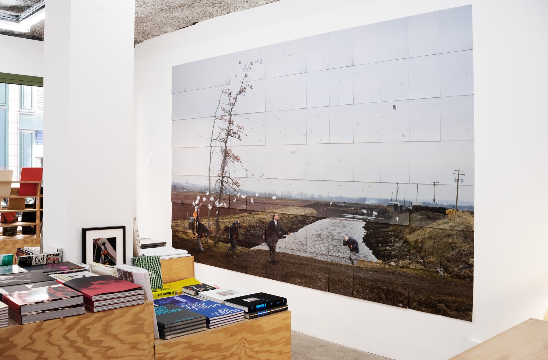 Jeff Wall – A Sudden Gust of Wind