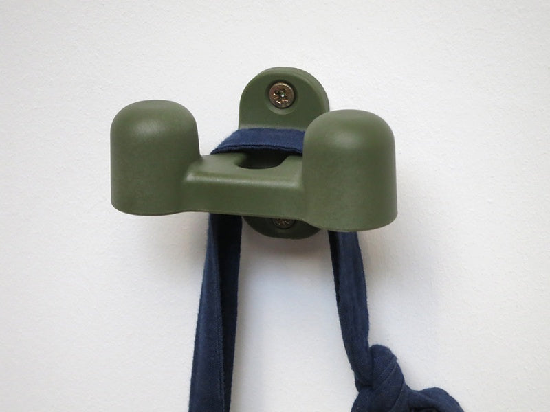 Michael Marriott – Cloth Hanger