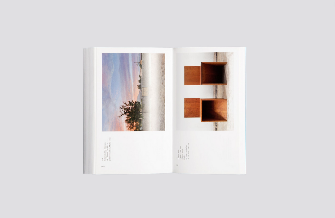 Donald Judd  – Writings, Published by Judd Foundation and David Zwirner Books. Ensemble